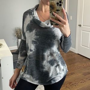 ✨✨TIE DYE TOP✨✨
